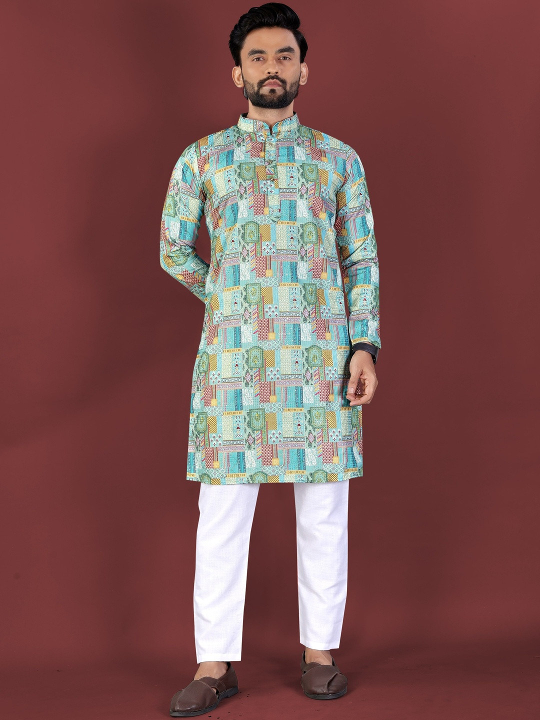 KRIJET Men Floral Printed Sequinned Kurta with Pyjamas