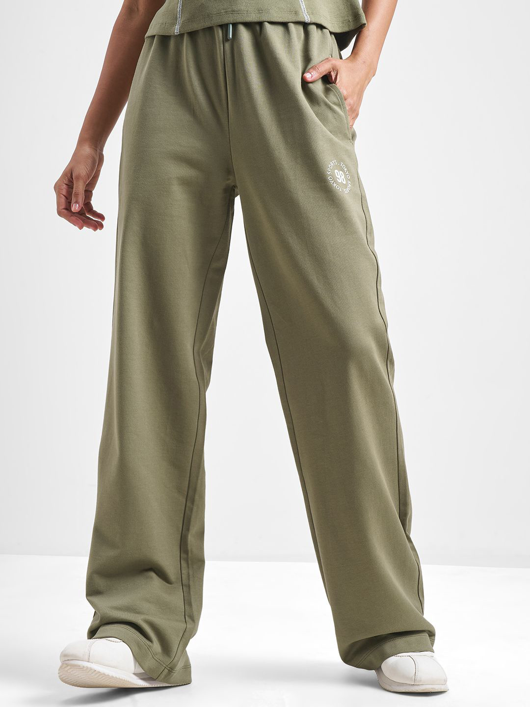 Street By Tokyo Talkies Women Sporty Baggy Jogger With Contrast Side Piping Track Pants