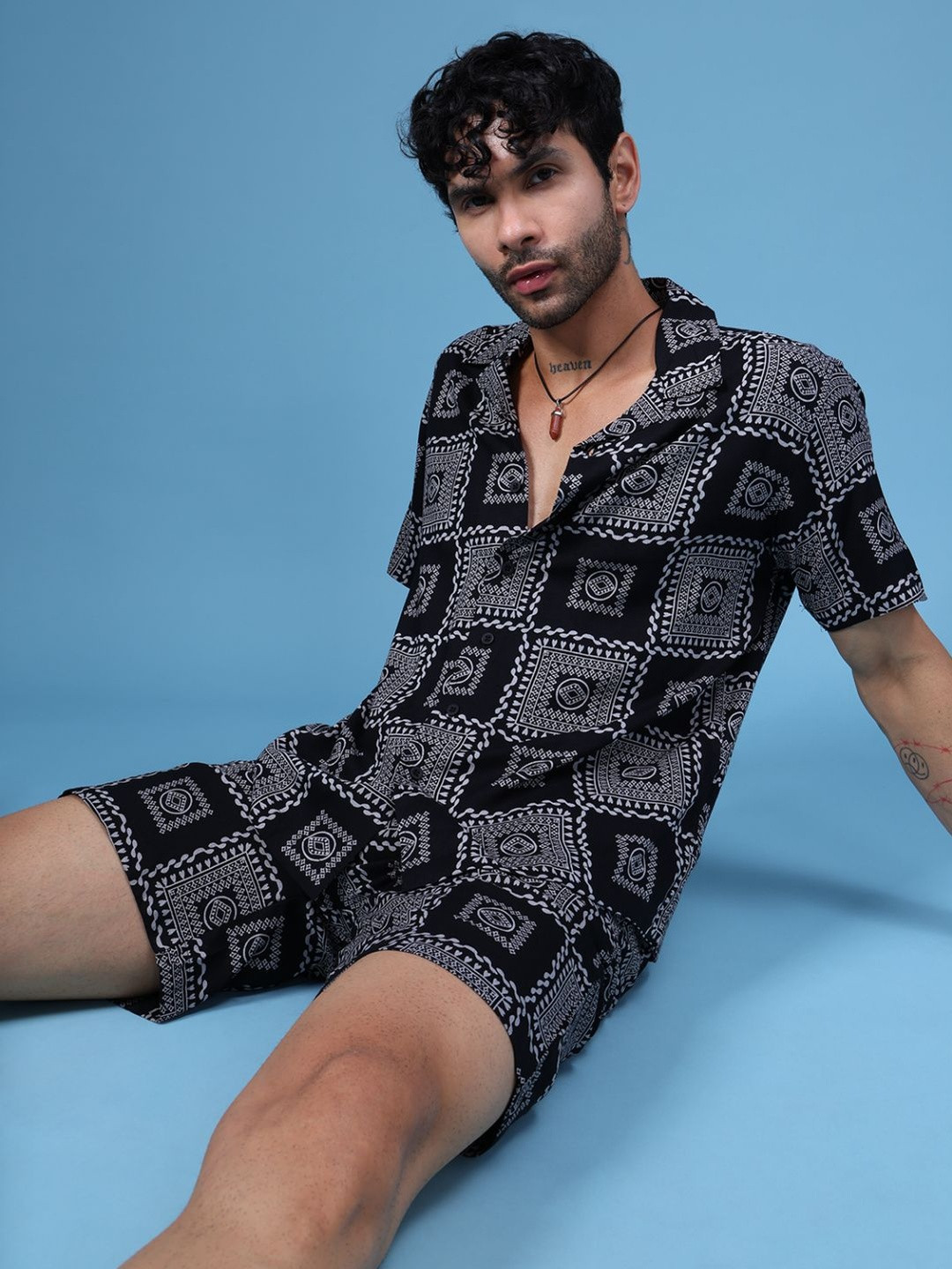 LIMEROAD Mens Printed Shirt & Shorts