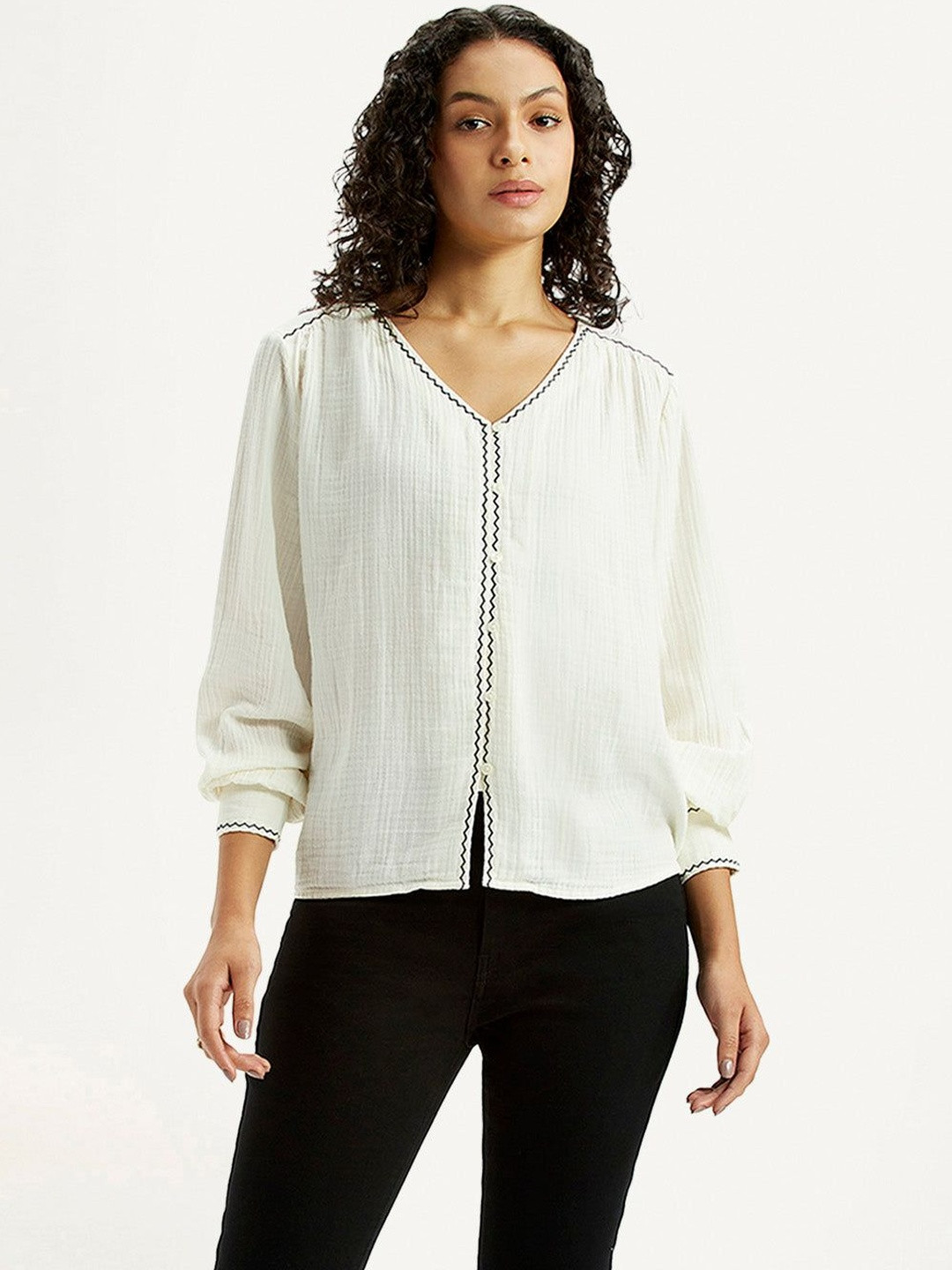 Levis Women's Textured Off-White V Neck Top Cotton