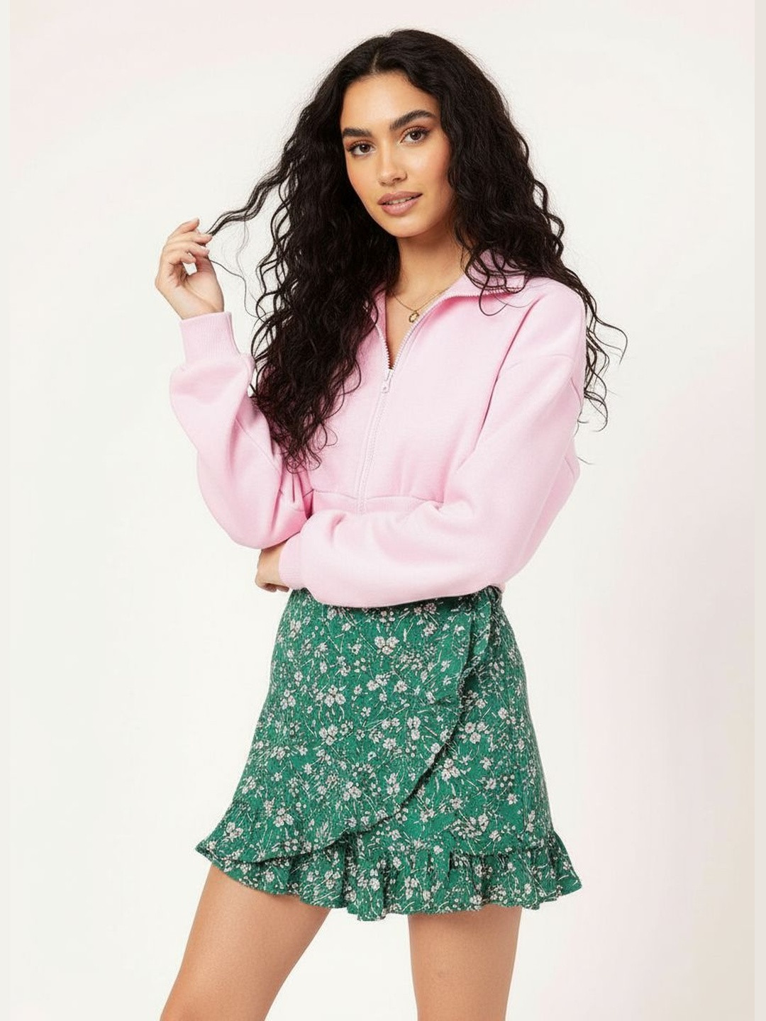DressBerry Adorable Aesthetic Boxy Crop Sweatshirt