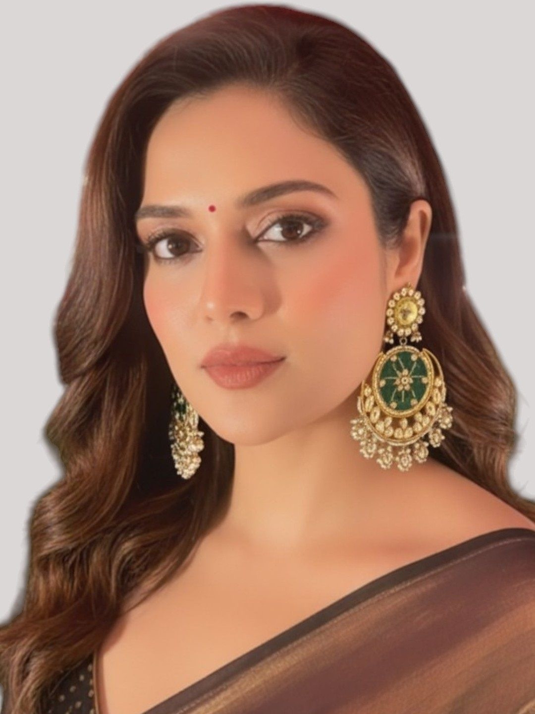 AURAA TRENDS Gold-Plated Velvet and Kundan Studded And Artificial Beaded Circular Earrings