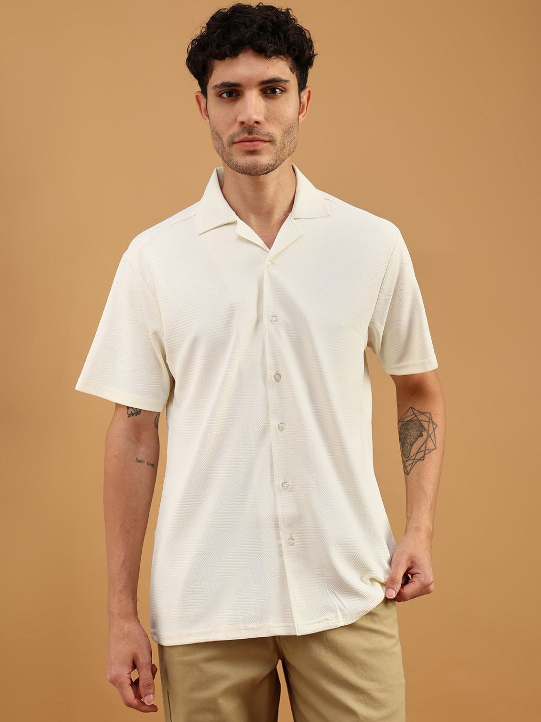 LIMEROAD Men Casual Structured Resort Collar Casual Shirt