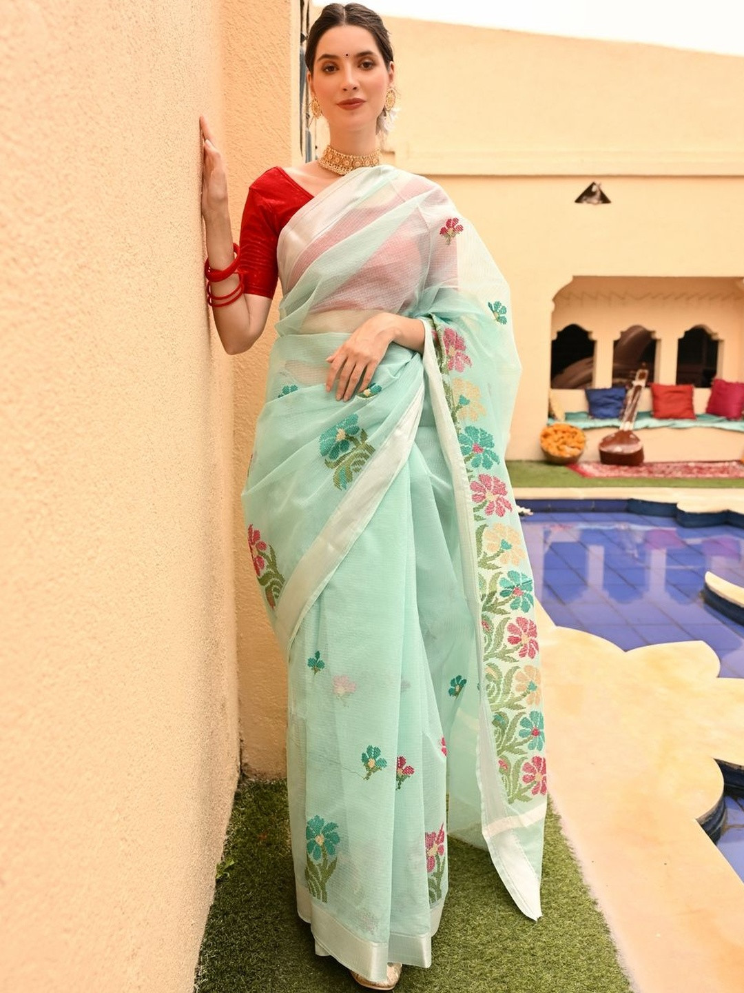 365 WINKS Floral Embroidered Zari Border Pure Cotton Kota Saree