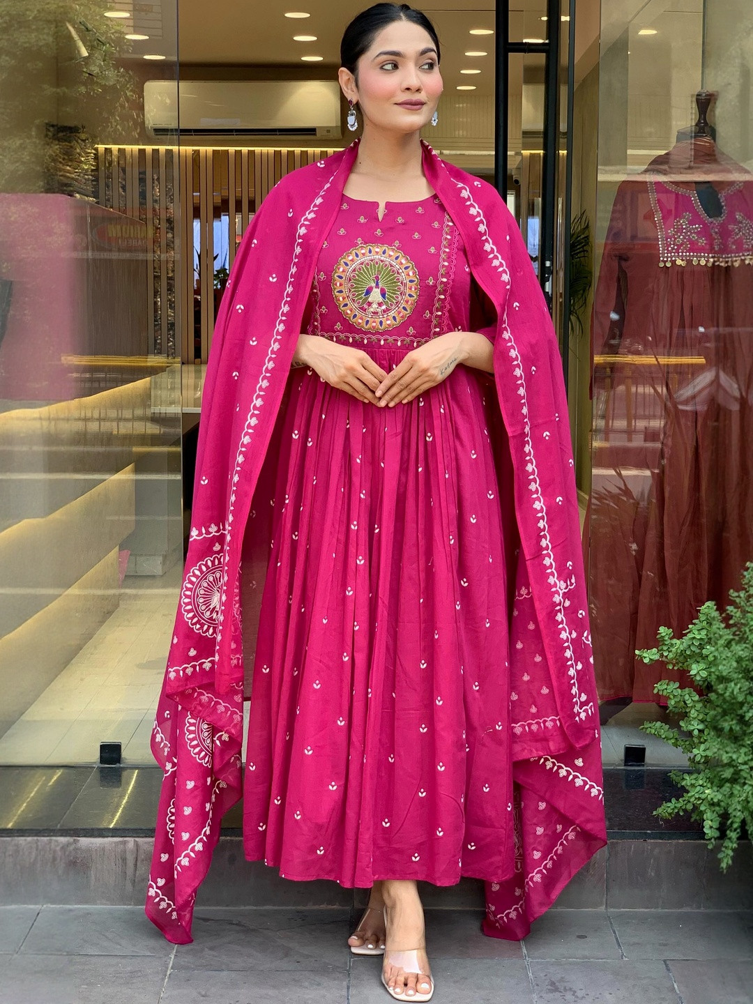 JAINICA Women Embroidered Regular Thread Work Kurta & Trousers With Dupatta