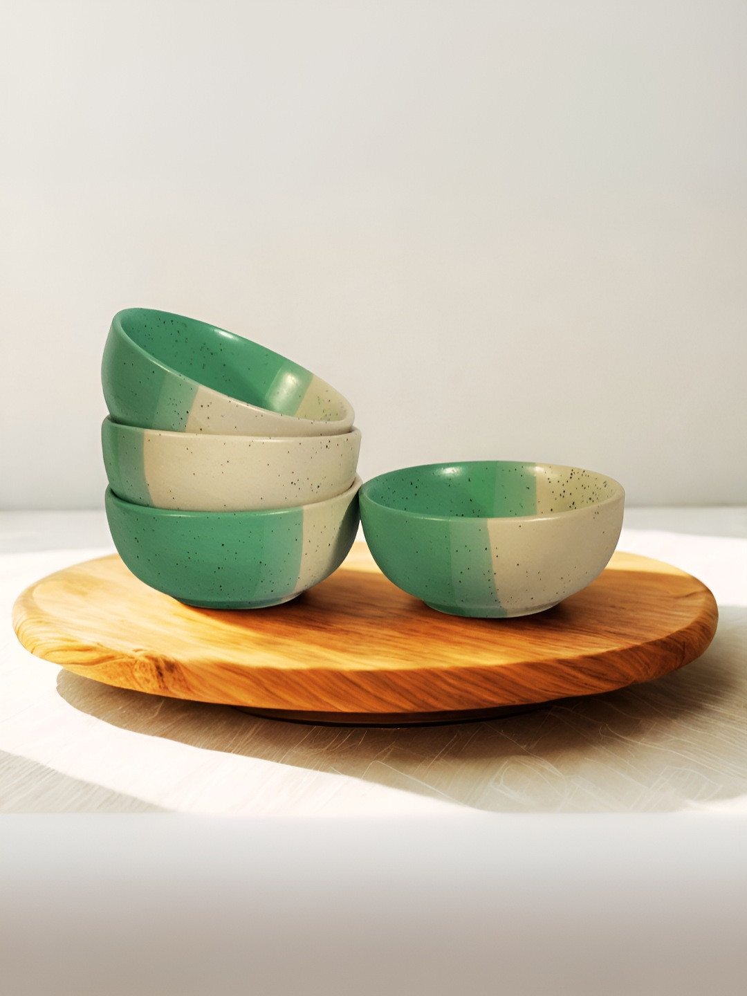yourowndcor Freakway Green 4 Pcs Dishwasher & Microwave Ceramic Dual-Tone Serving Bowls