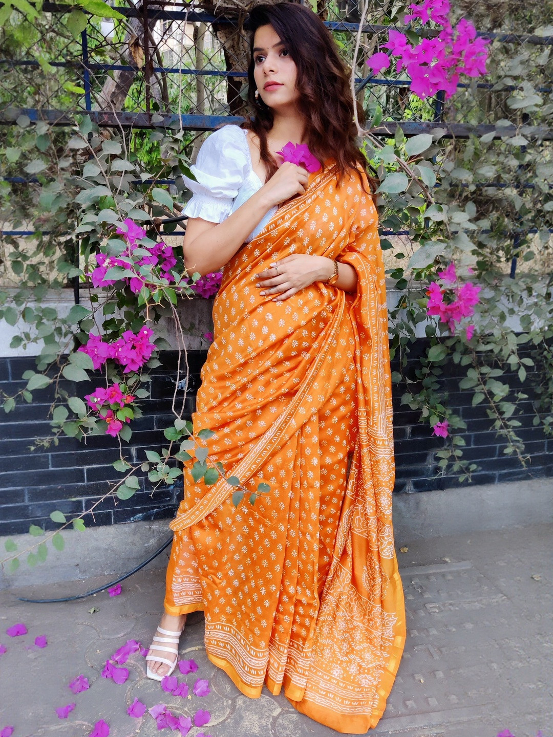 Begum Beliya Ethnic Motifs Printed Bagh Saree