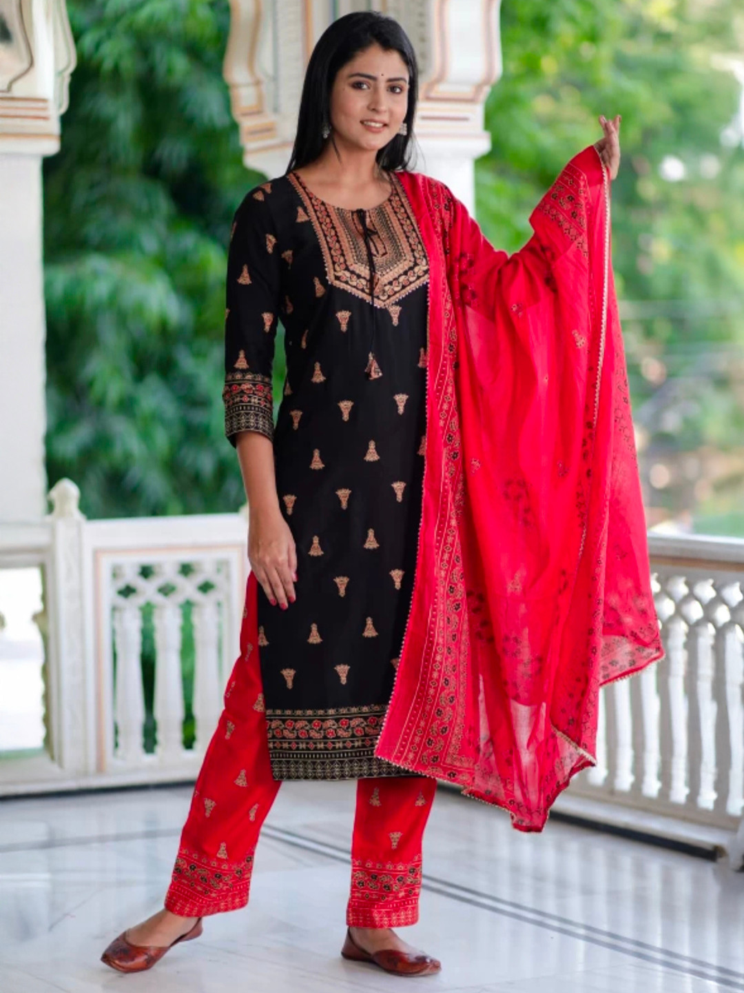 RD TEXTILES Women Viscose Rayon Printed Regular Kurta with Trousers & With Dupatta