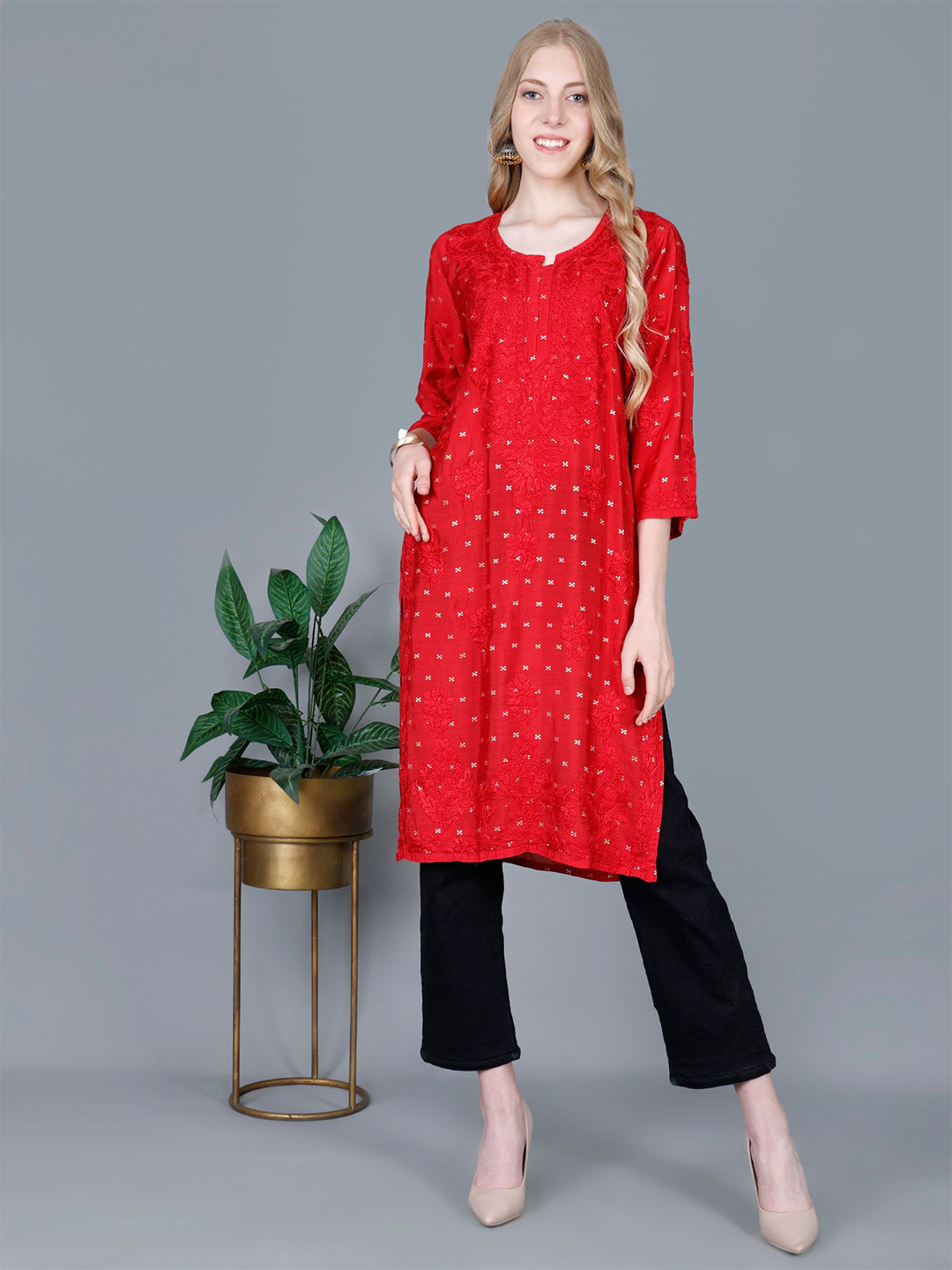 NAZAQAT ETHNIC INDIA Floral Embroidered Chikankari Lucknowi Chanderi Kurta