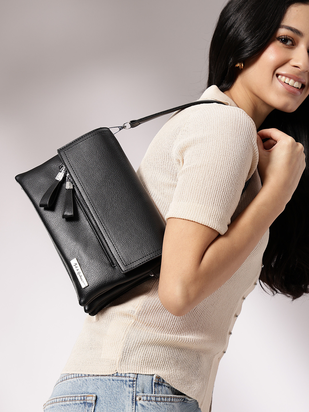 Mast & Harbour Textured Handheld Bag
