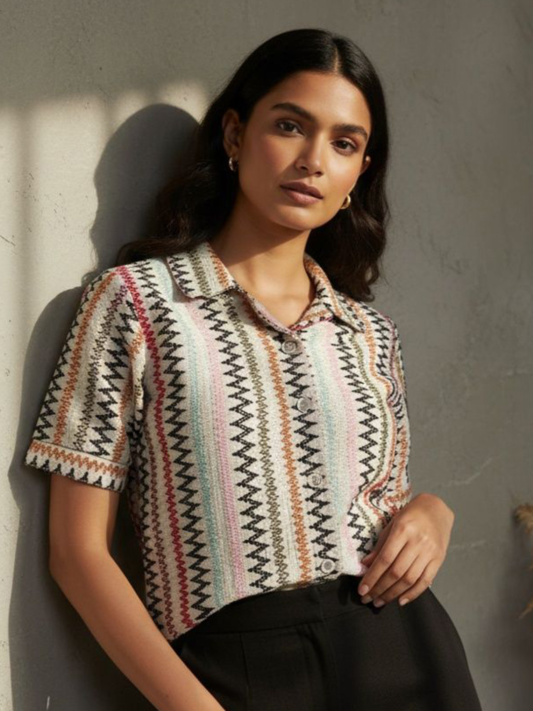 R.Code by The Roadster Lifestyle Co. Women Knitted Fit Chevron Printed Cotton Casual Shirt