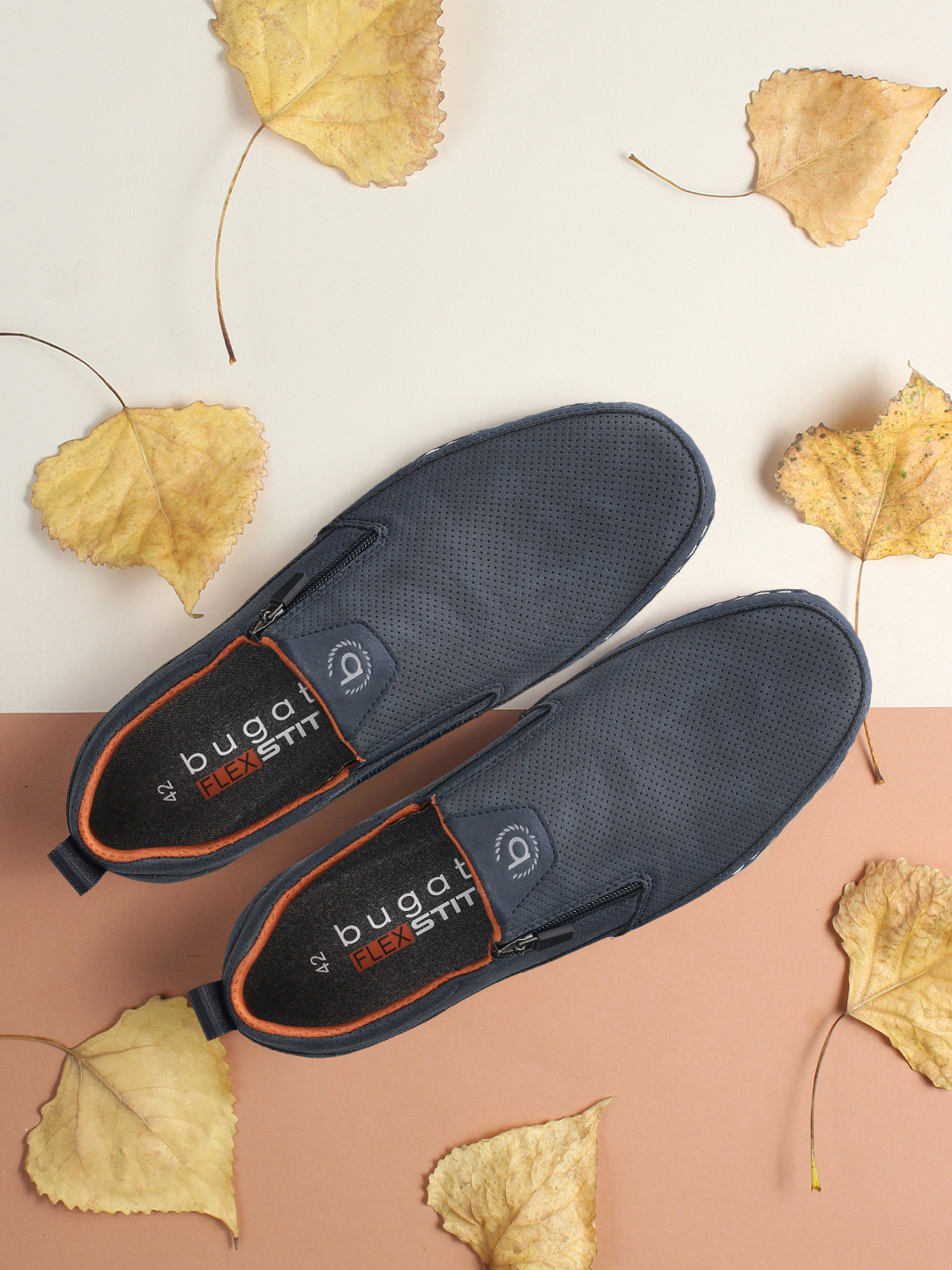 Bugatti Glenans Men Textured Round Toe Slip-On Sneakers