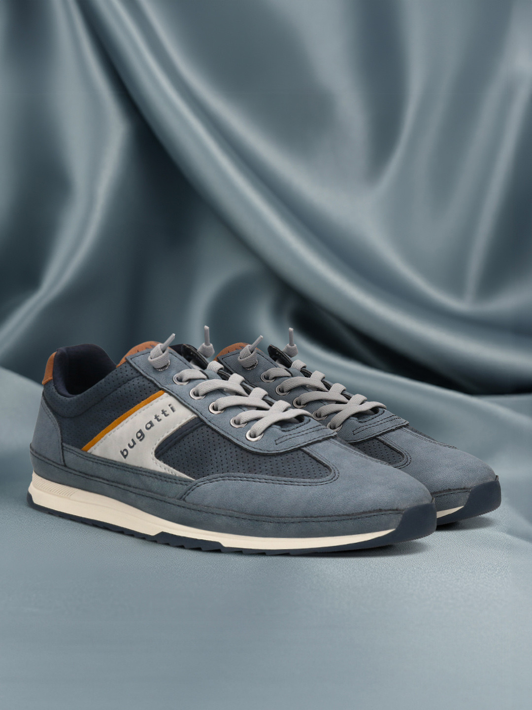 Bugatti Riptide Men Round Toe Sneakers