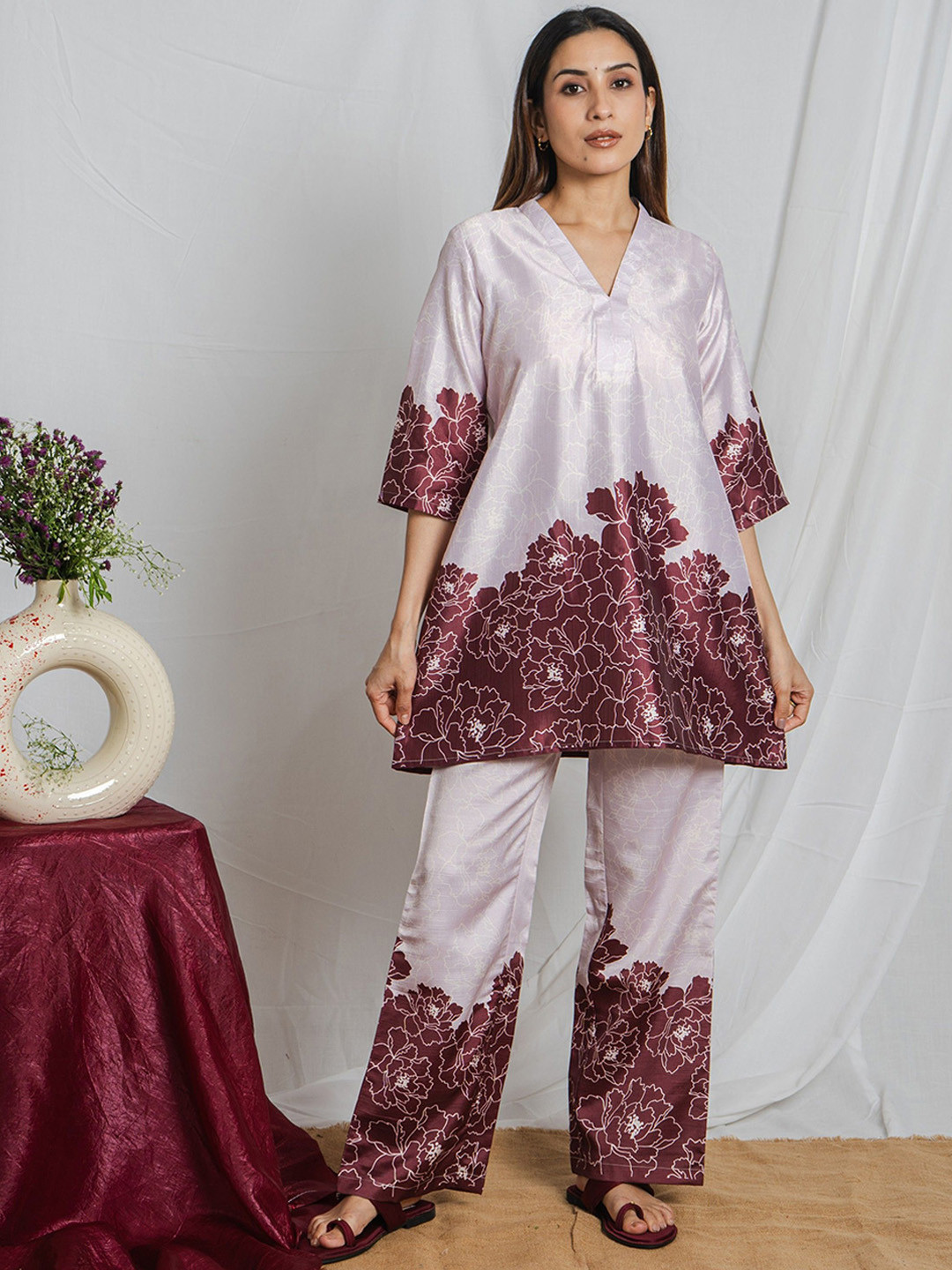 Noia Printed V-Neck Tunic With Trousers