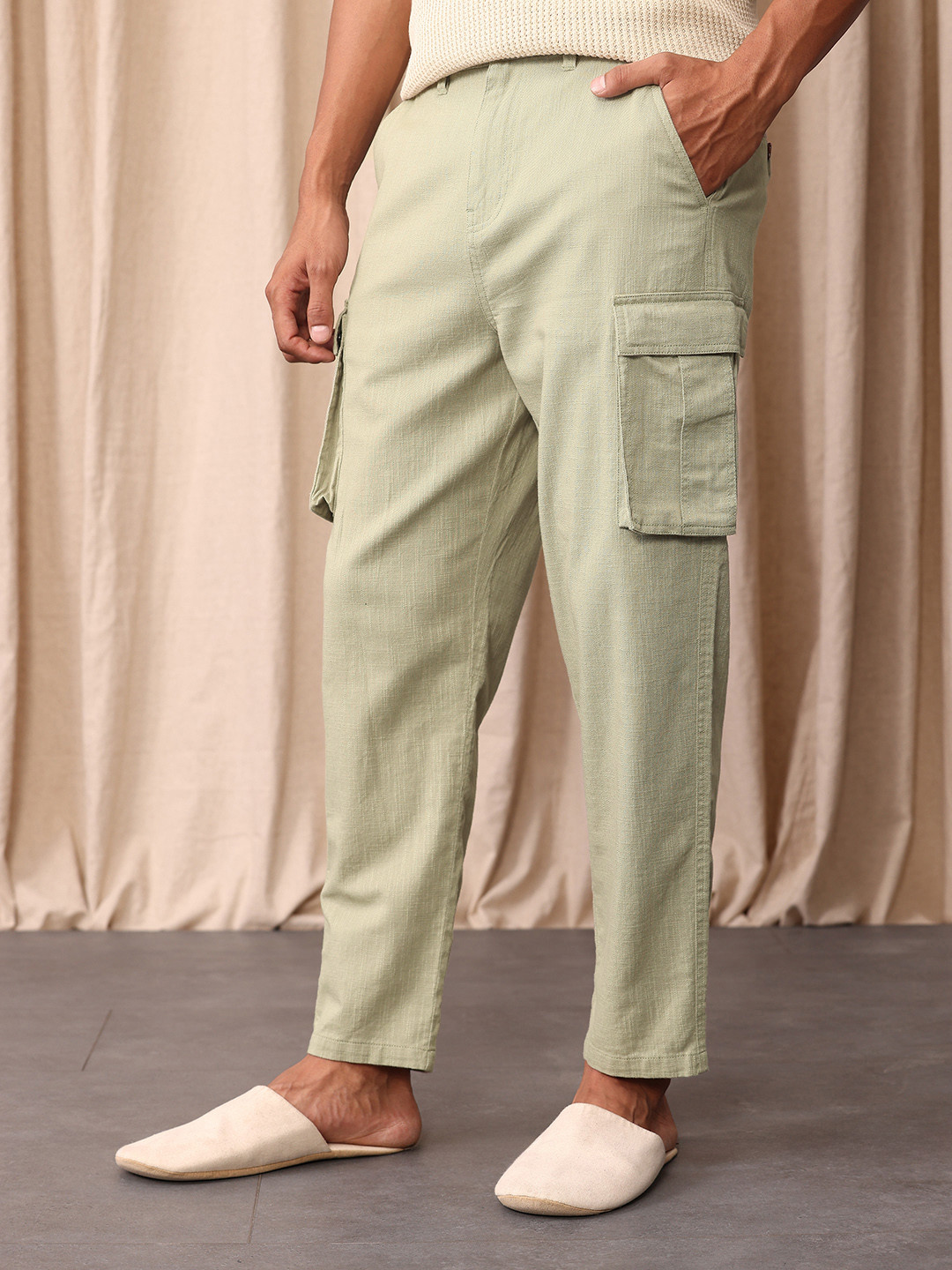 Mr Bowerbird Men Tapered Fit Cargos Trousers