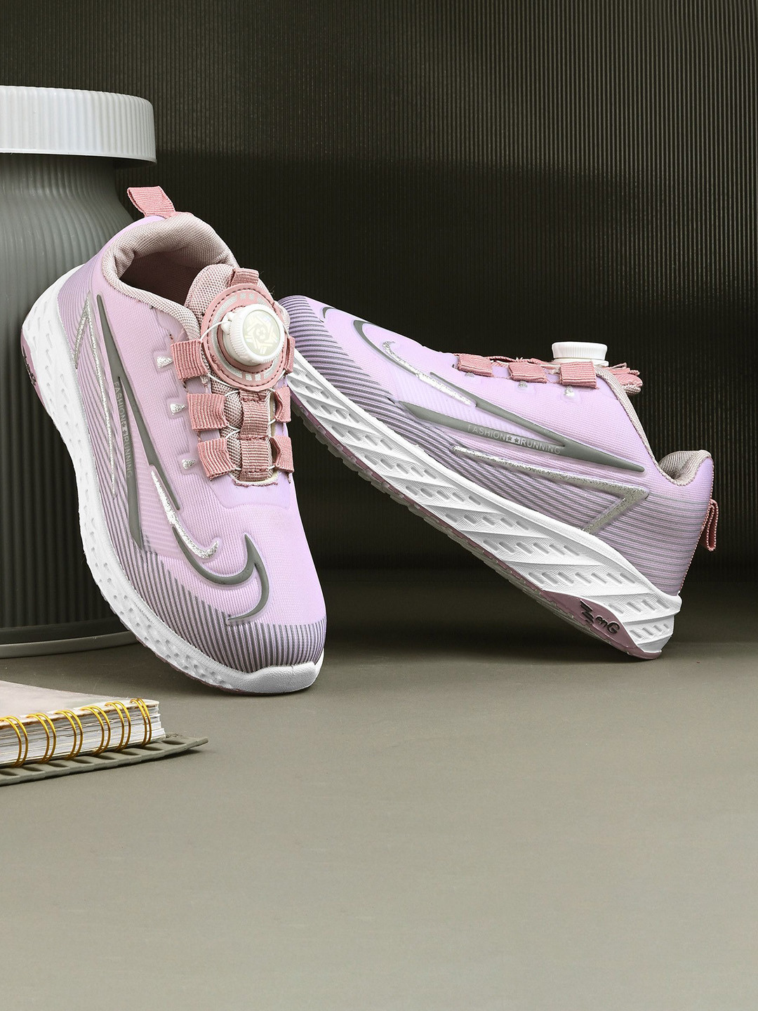 BIRDE Women Printed Sneakers