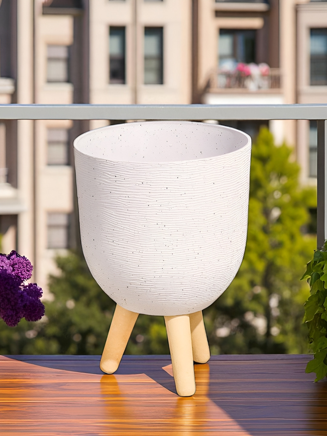 Art Street Beige & White Abstract Wave & Flecked Planters