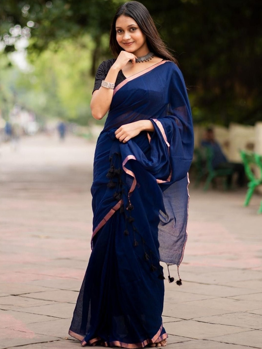 AWRIYA Solid Silk Cotton Gold Border Handloom Saree