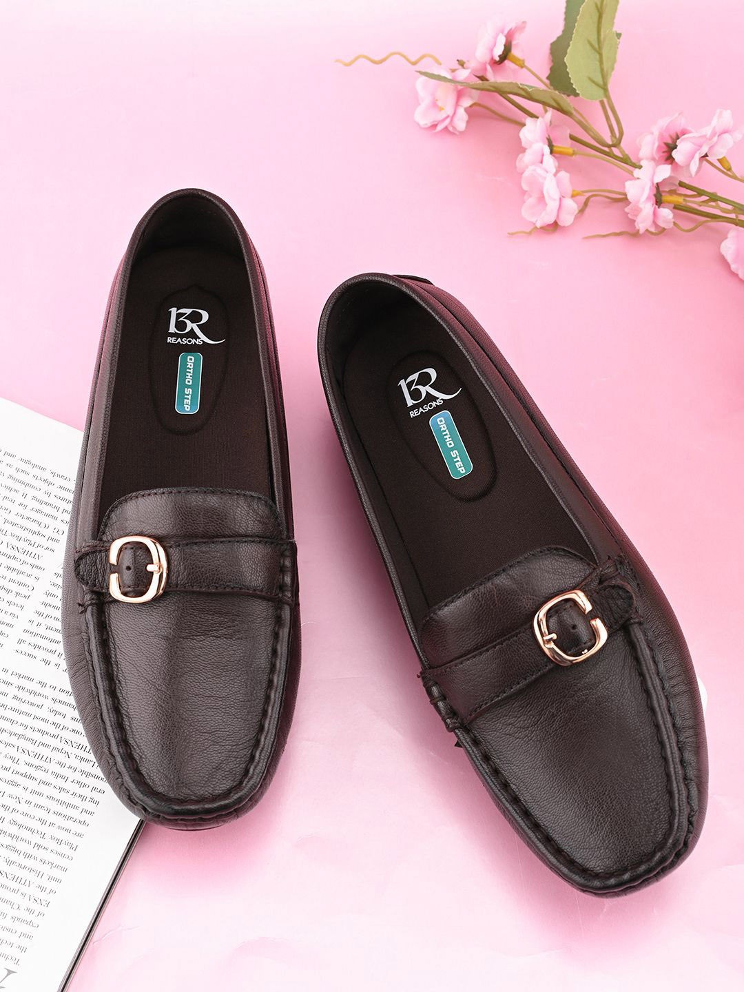 13 Reasons 360 Degree Flexible Women Textured Round Toe Leather Loafers Shoes