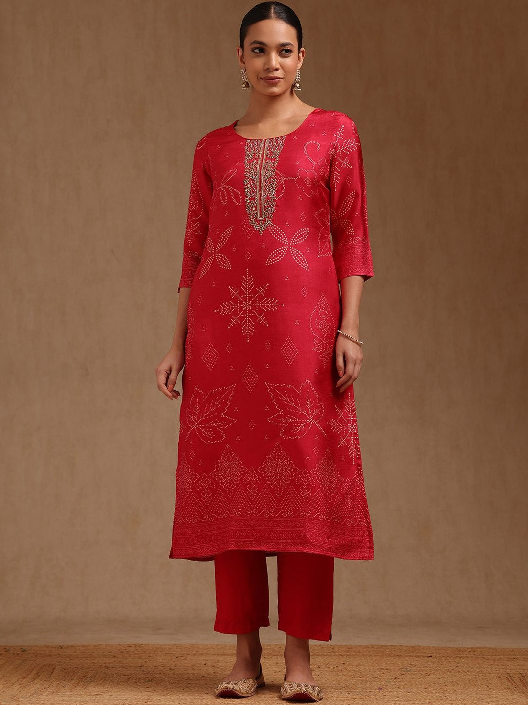 Soch Indie Prints Ethnic Motifs Embroidered Straight Zari Kurta with Trousers