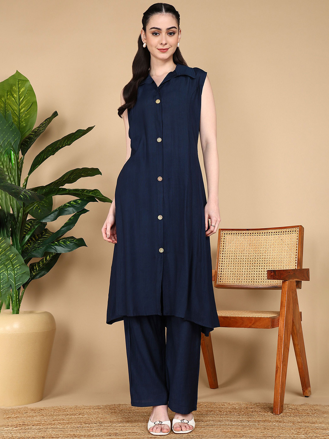 IQRA ENTERPRISE Women Sleeveless Shirt Dress With Trousers Co-Ord Set