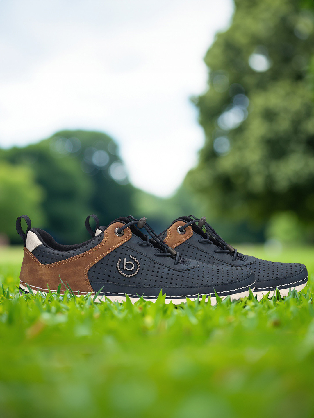 Bugatti Glenans Men Textured Sneakers