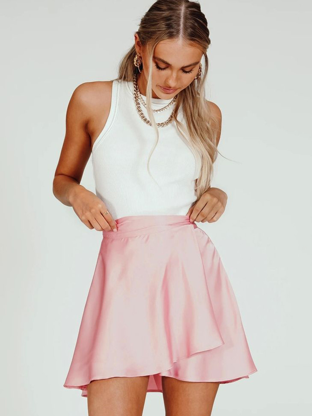 LULU & SKY Women High-Rise Tie-Up Warp Mini Skirt