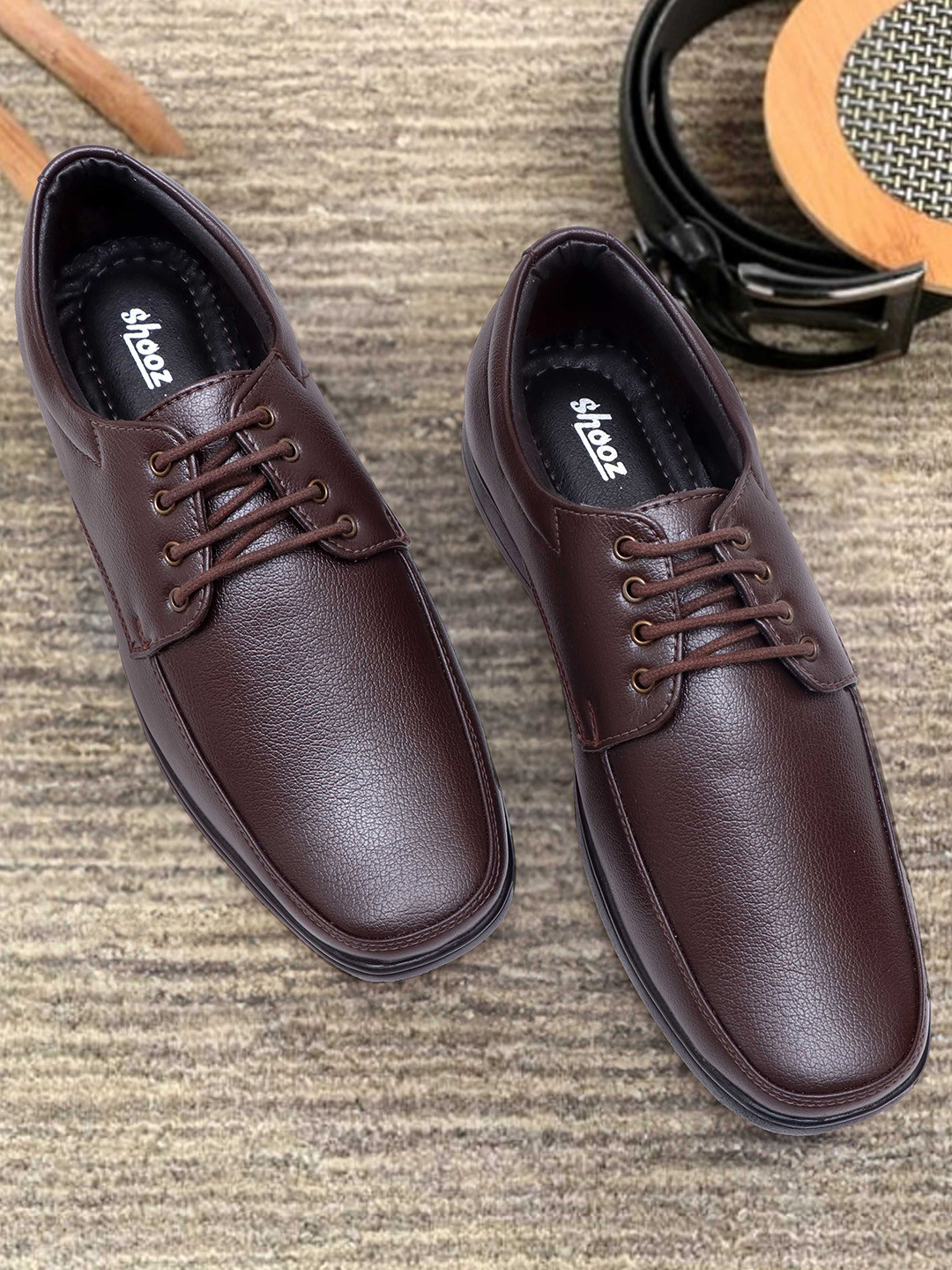 Shooz Men Textured Formal Derbys