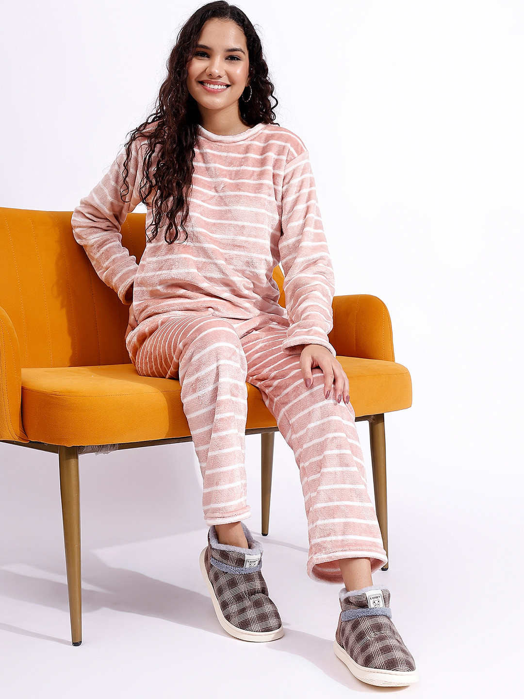 CASSIEY Women Checked Slip On Indoor & Out Door Winter Boots