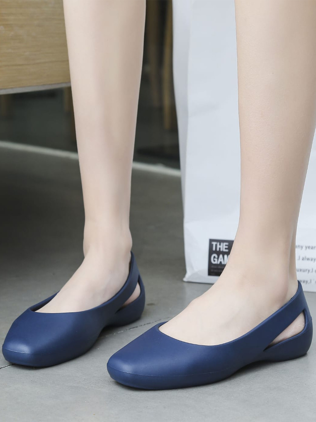 CASSIEY Round Toe Flats for women