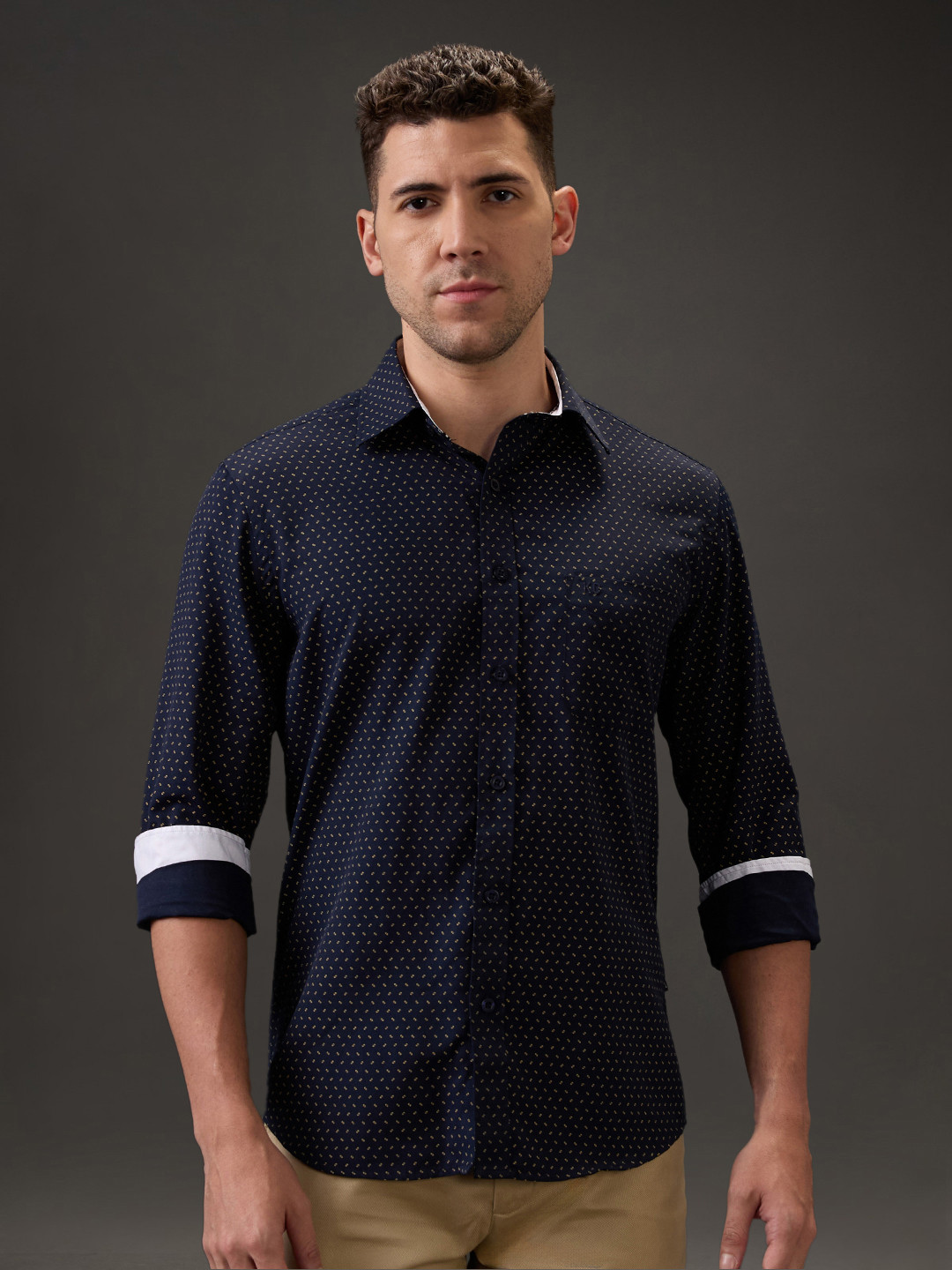 Kenneth Cole Men Slim Fit Micro Ditsy Printed Spread Collar Cotton Casual Shirt