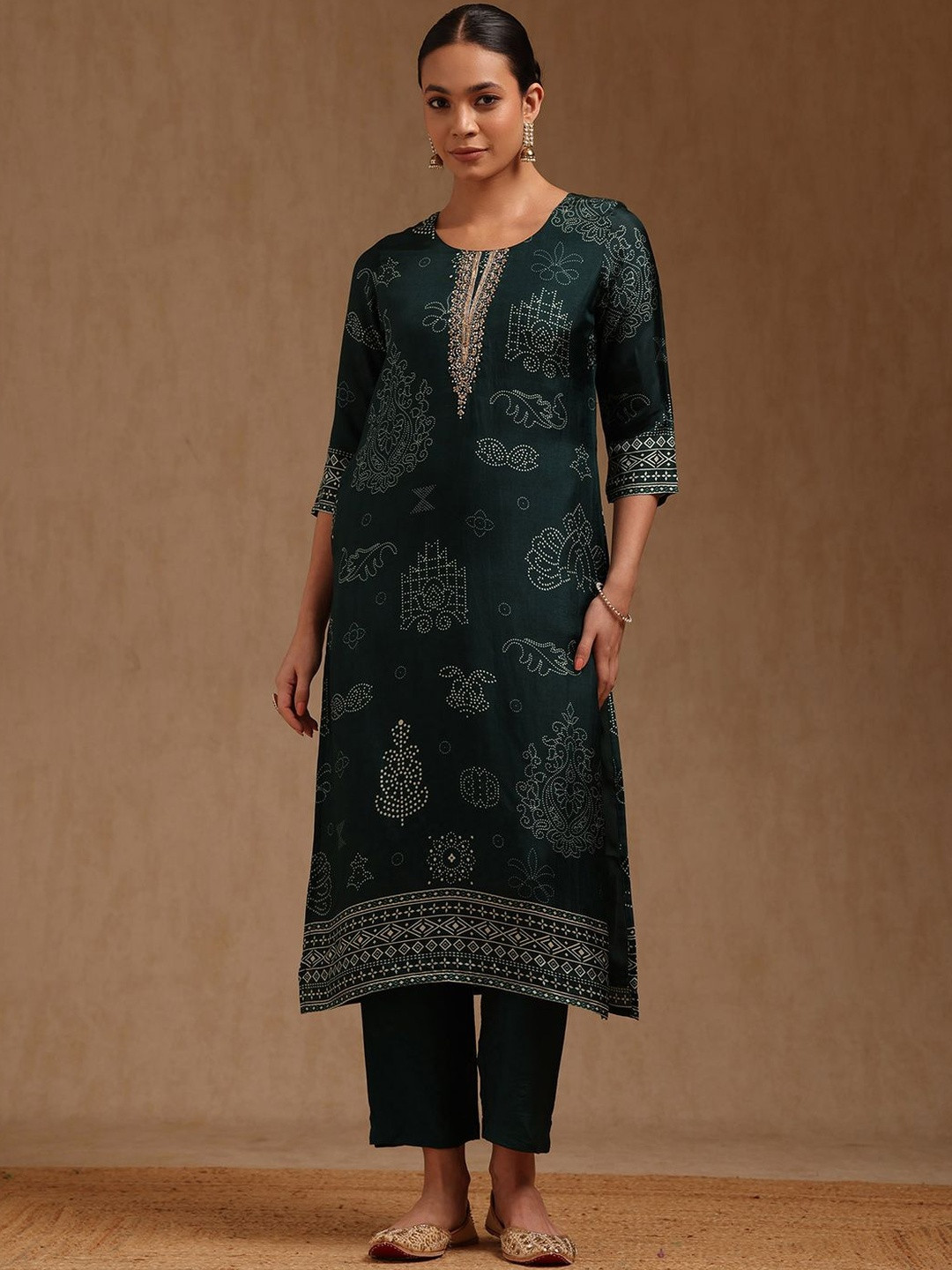 Soch Indie Prints Ethnic Motifs Embroidered Straight Zari Kurta with Trousers
