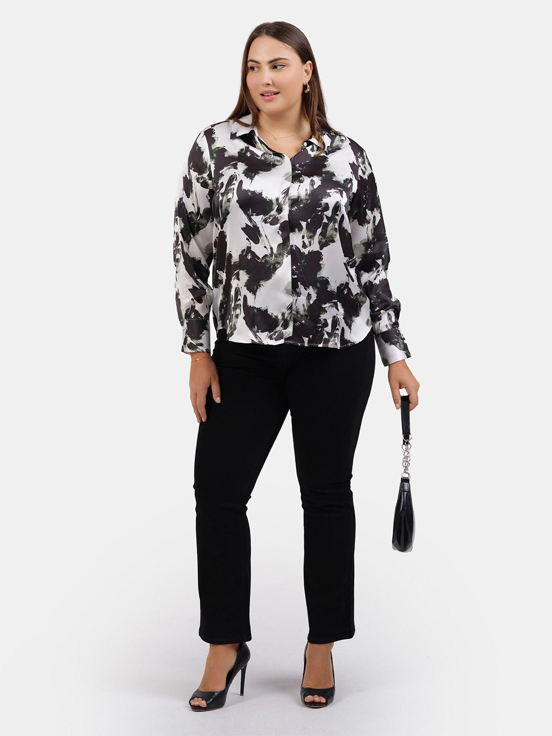 Virgio Women Abstract Printed Spread Collar Long Sleeves Plus Size Casual Shirt
