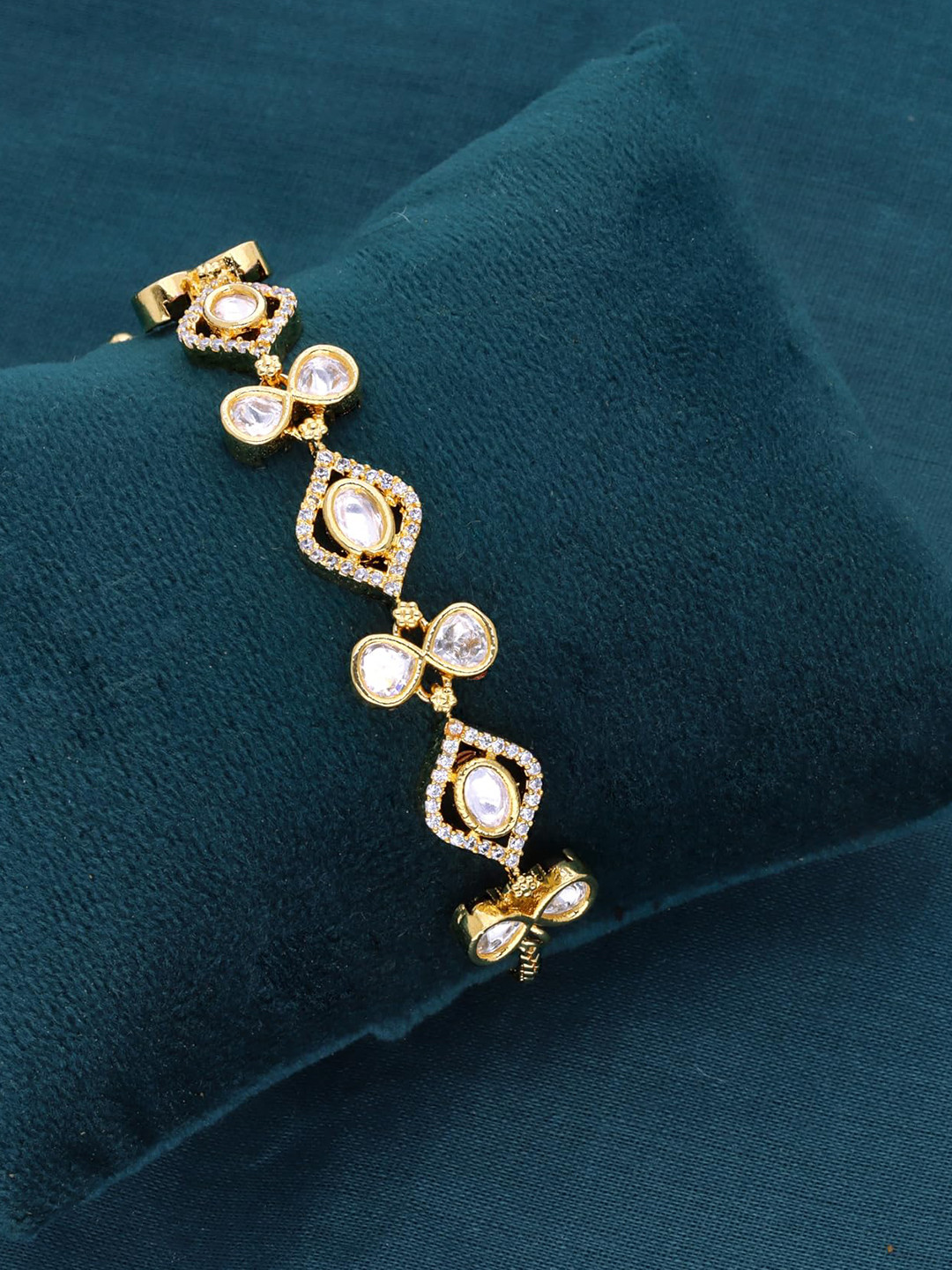 AILYAK Women 18kt Gold Plated Round Polkis Zirconia Diamond Bracelet