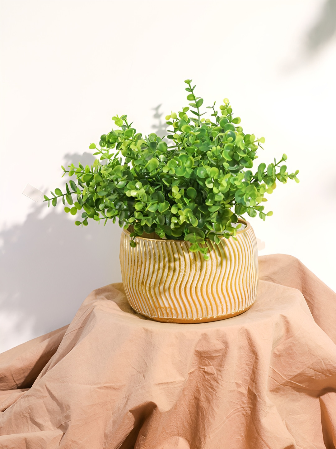 Art Street White & Yellow Wave Pattern Planters