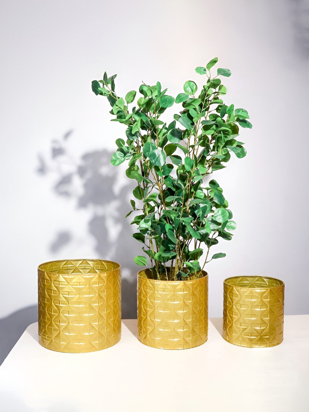 Art Street 3 Pieces Gold Toned Textured Metal Planters