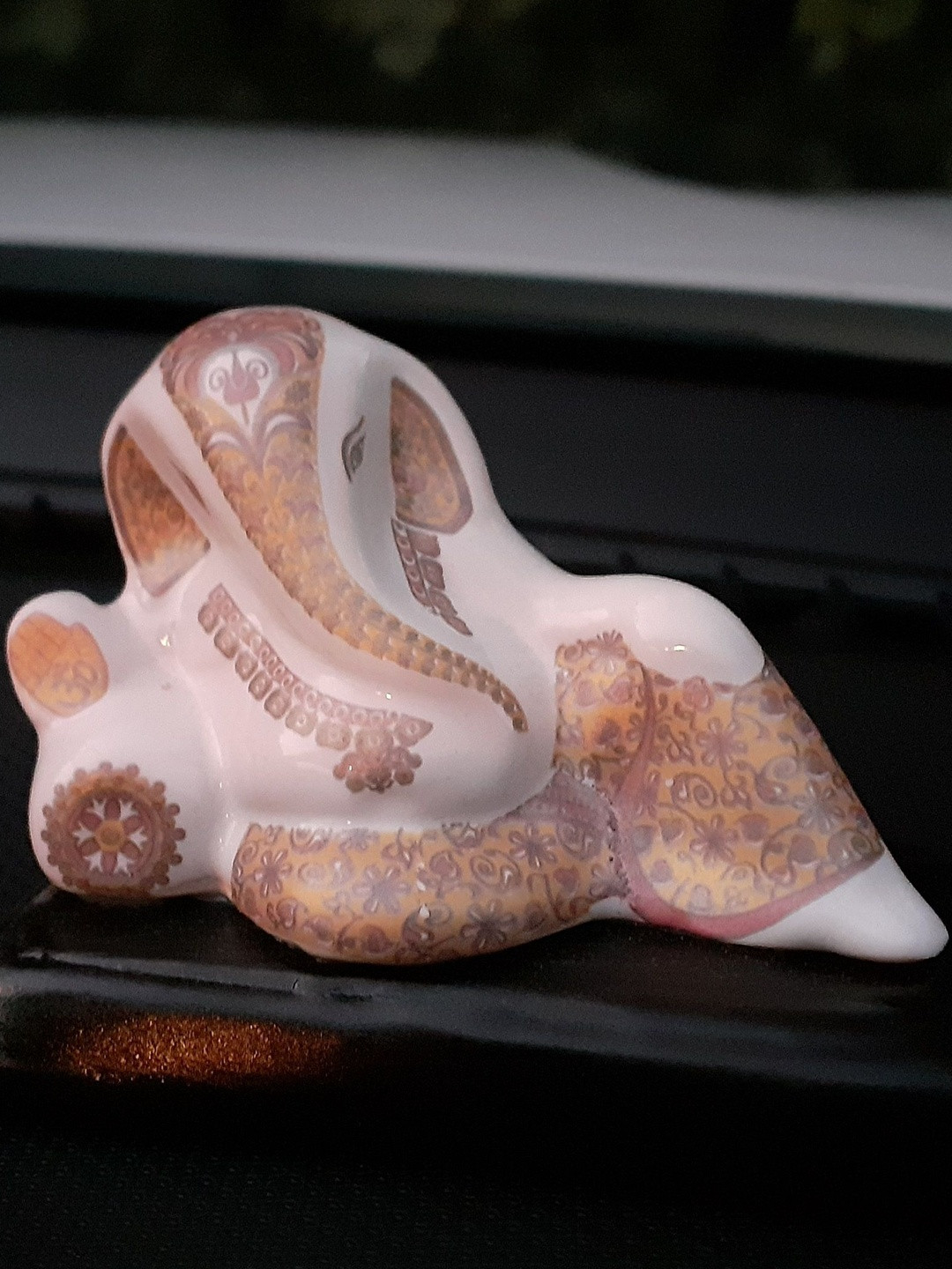 Afterstitch White & Beige Lord Ganesh Idol Statue Showpiece