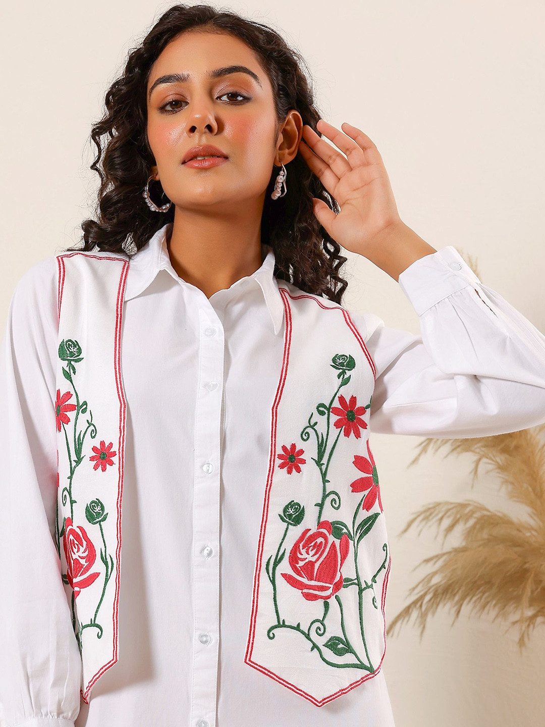 STIL O STITCH Floral Lightweight Crop Open Front Pure Cotton Jacket with Embroidered