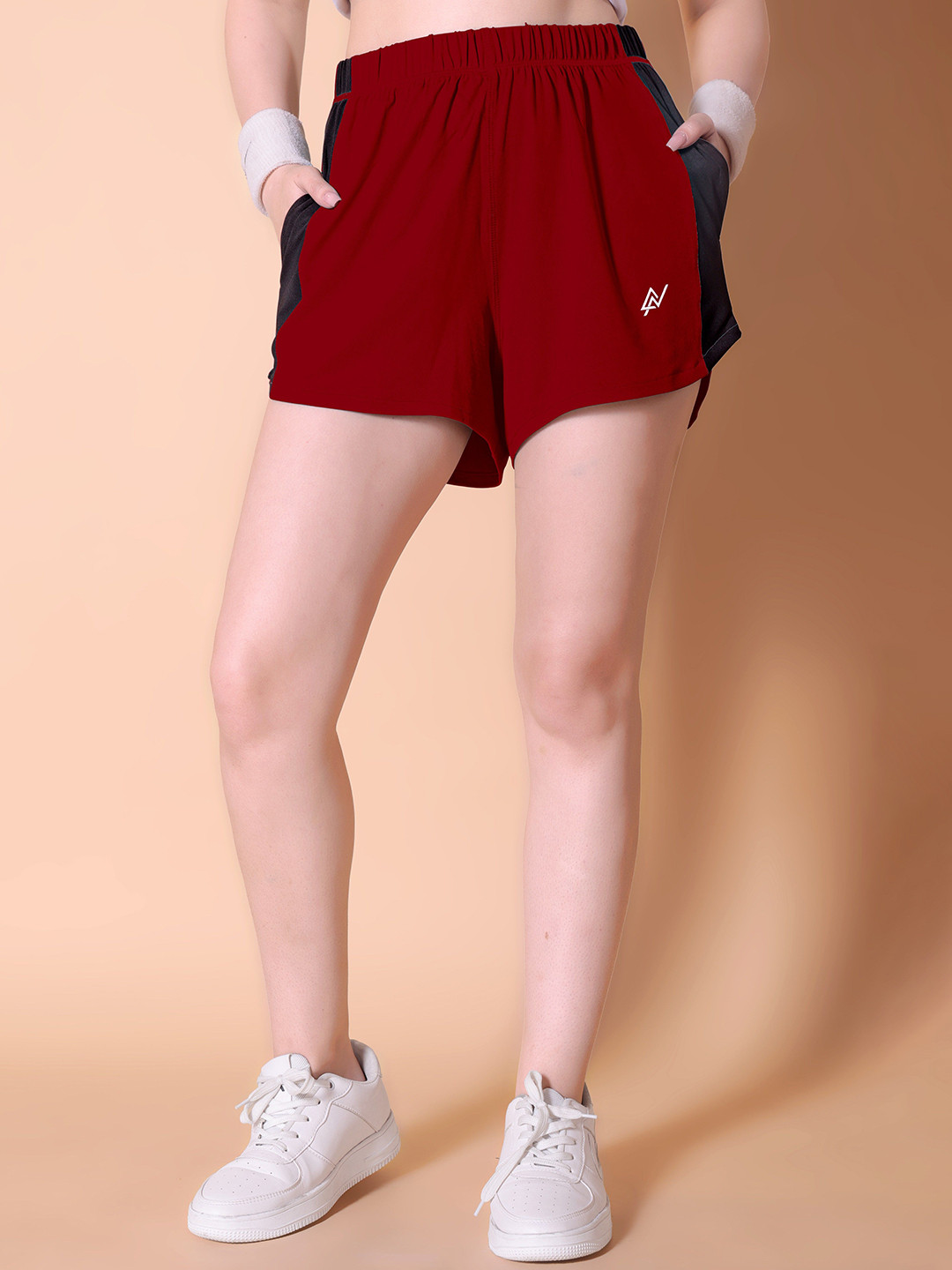 NEXSUS Women Colourblocked Loose Fit Tennis Shorts