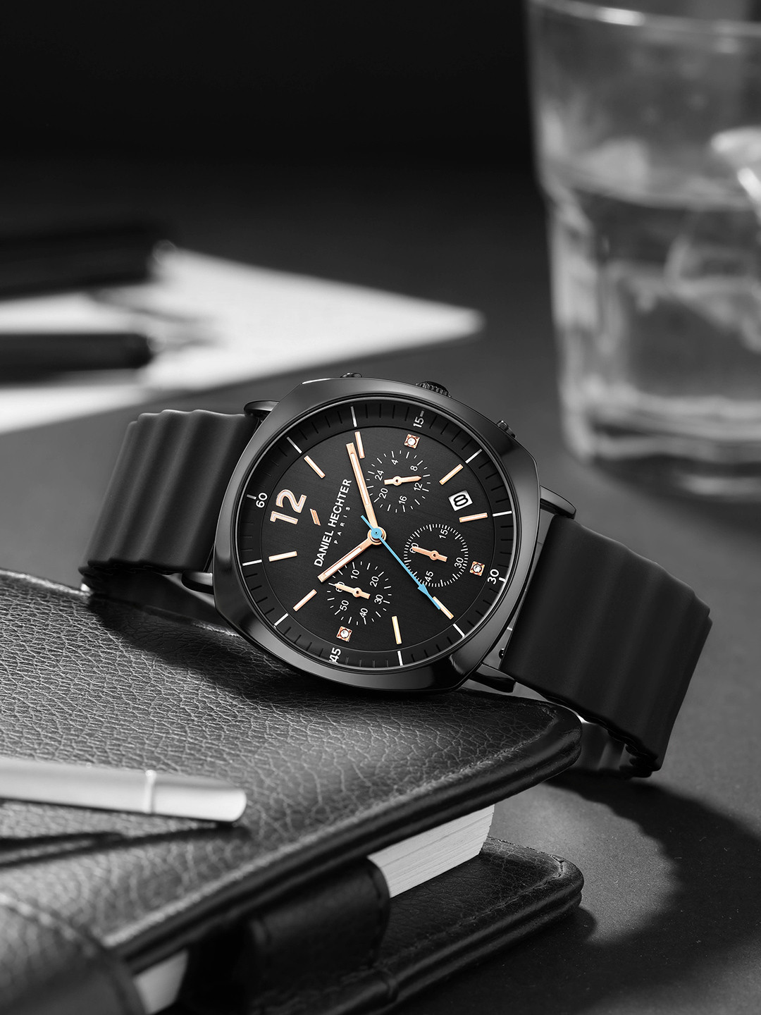 Daniel Hechter Paris Cluny Men Dial & Bracelet Style Straps Analogue Watch DHM1019-01