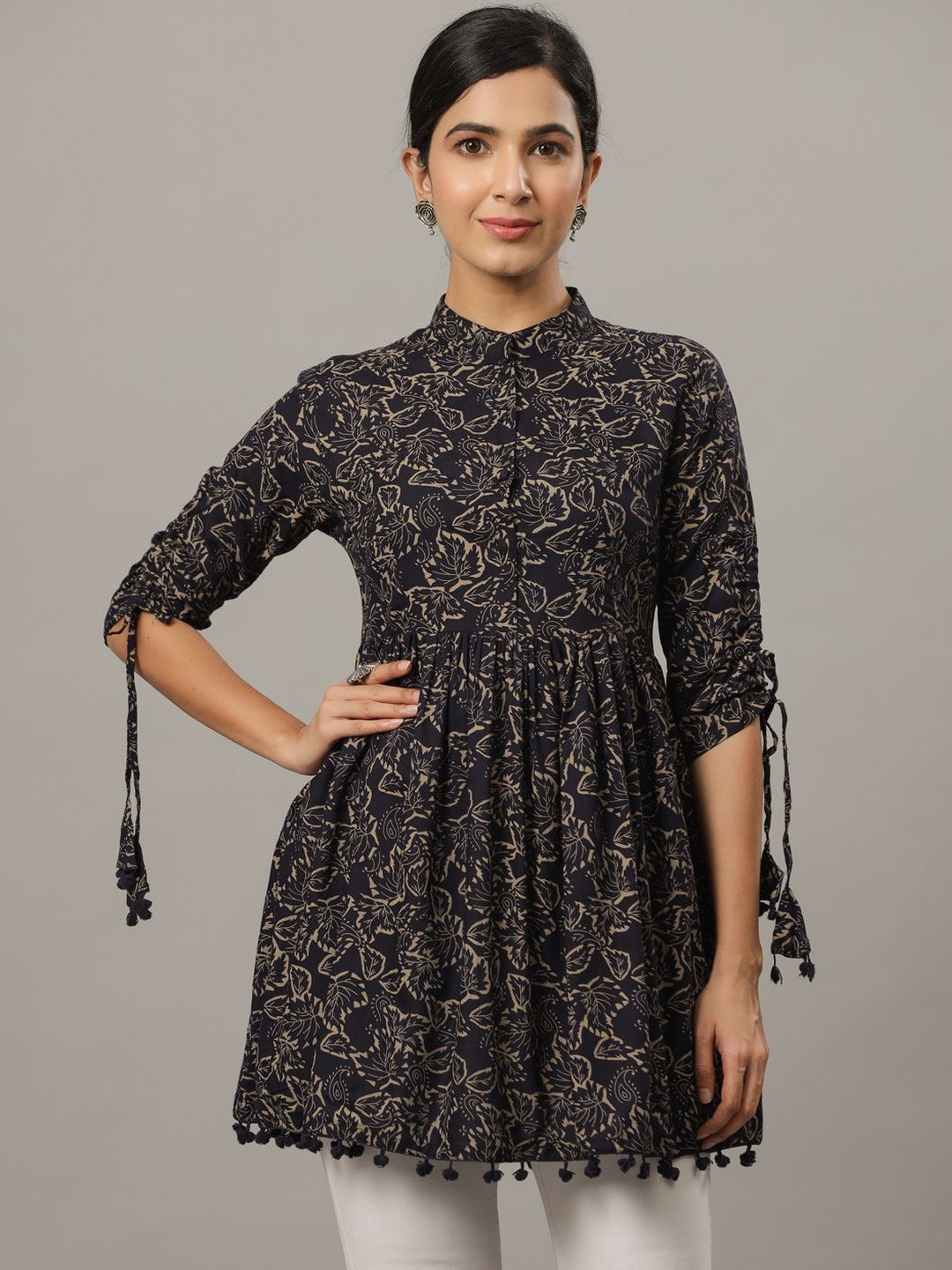 INVI Women High Neck Printed Tunic