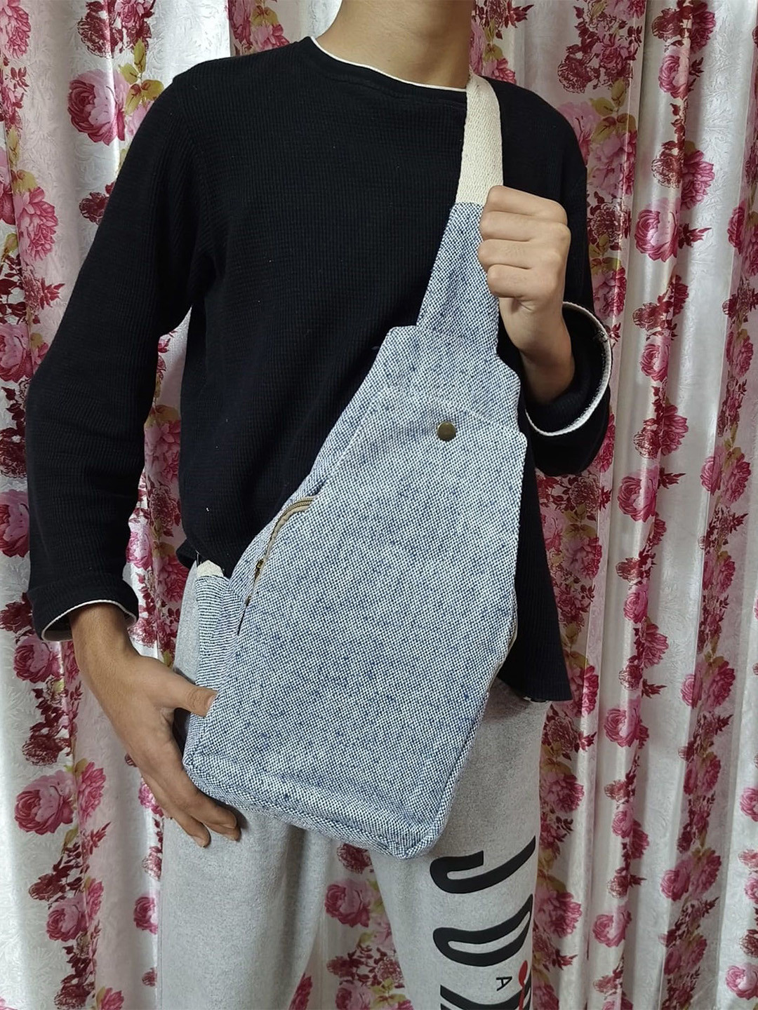 FIBRE GOLD Women Fabric Crossbody Bag