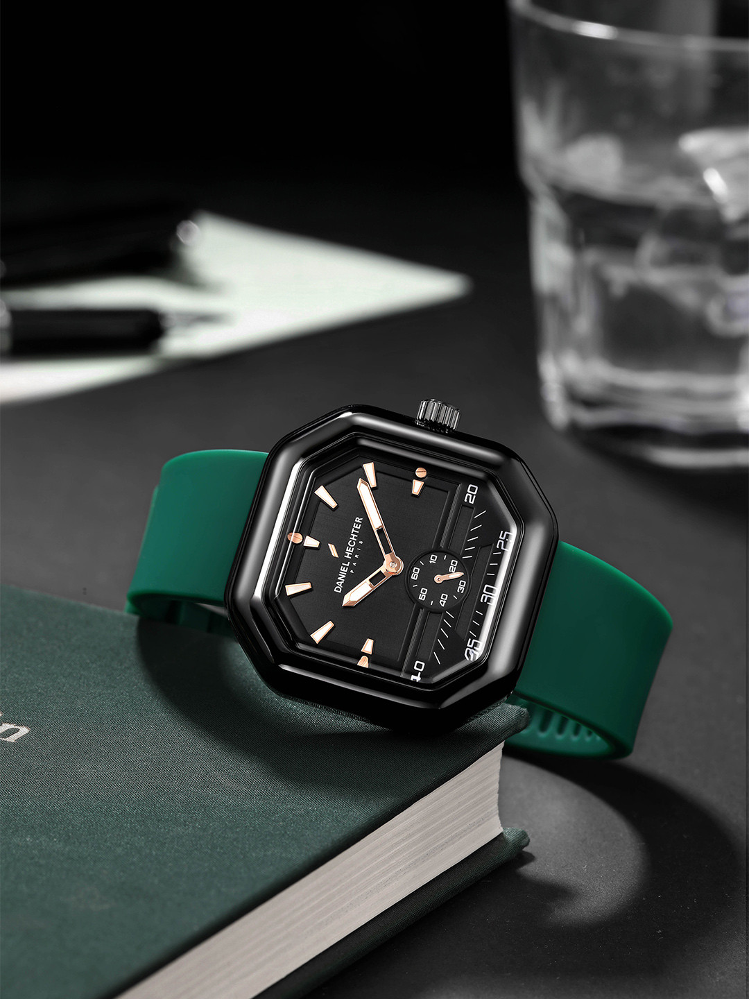 Daniel Hechter Paris Pleyel Men Octagon Dial & Straps Analogue Watch DHM1021-03