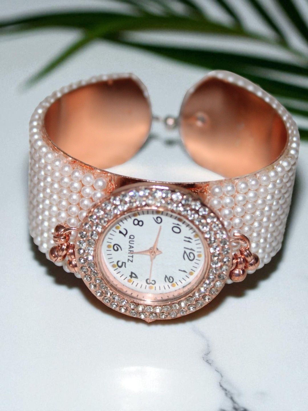 Jolly Faces Women Dial & Bracelet Style Straps Analogue Watch JFW340