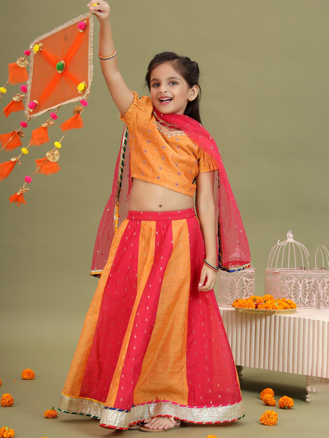 MASTARANG Girls Woven Design Ready to Wear Lehenga & Blouse With Dupatta