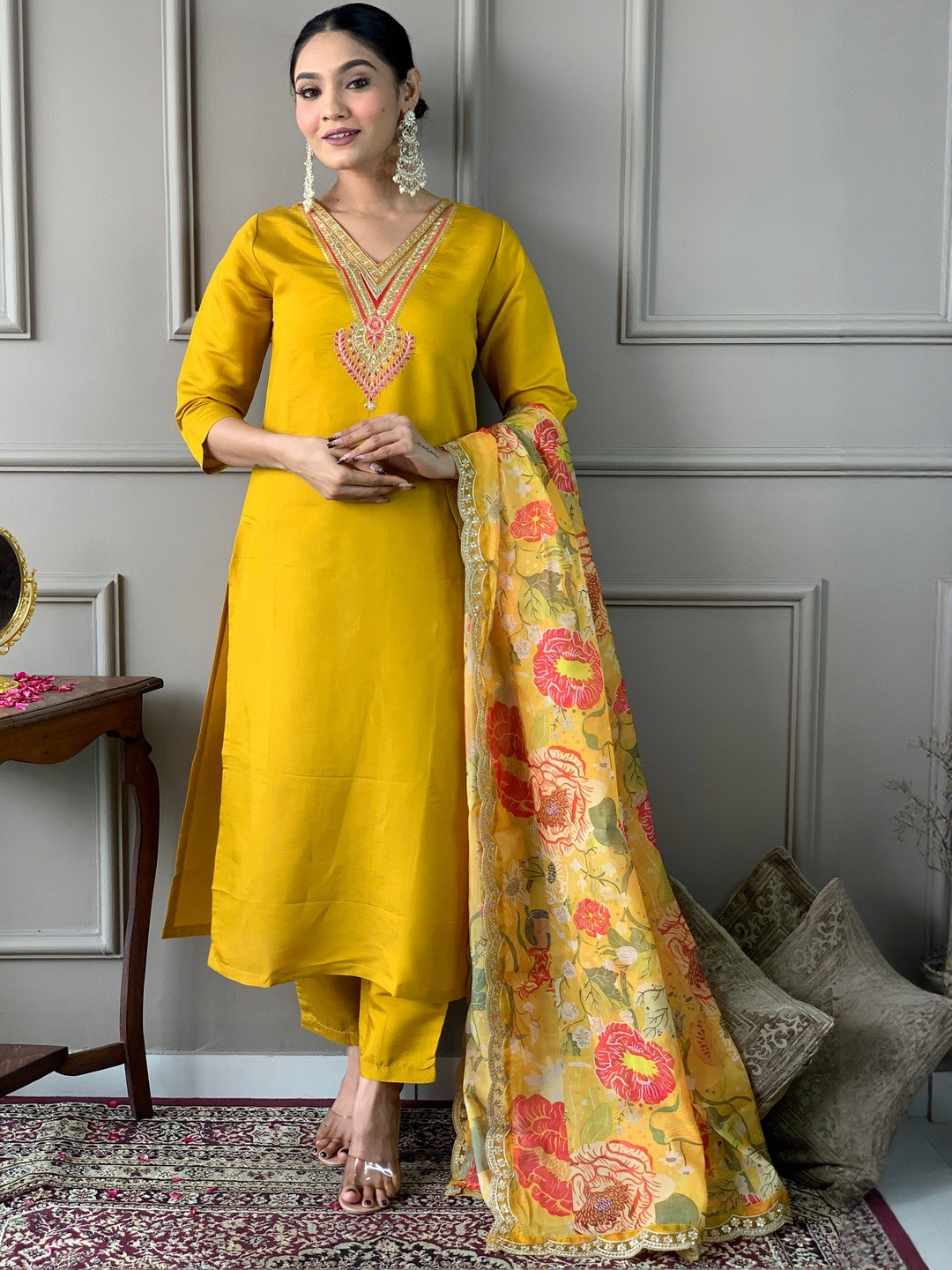 AG TEXTILE Floral Yoke Design V-Neck Straight Kurta With Trousers & Dupatta