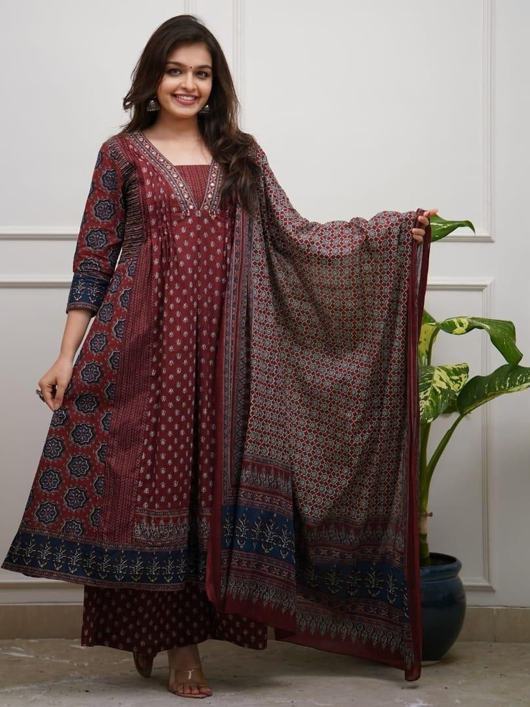 Minifest Ethnic Motifs Print Beads & Stones Pure Cotton Kurta with Trousers & Dupatta