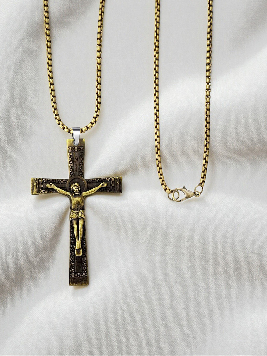 THE MEN GIFT NA Jesus Crucifix Cross Pendant With Chain