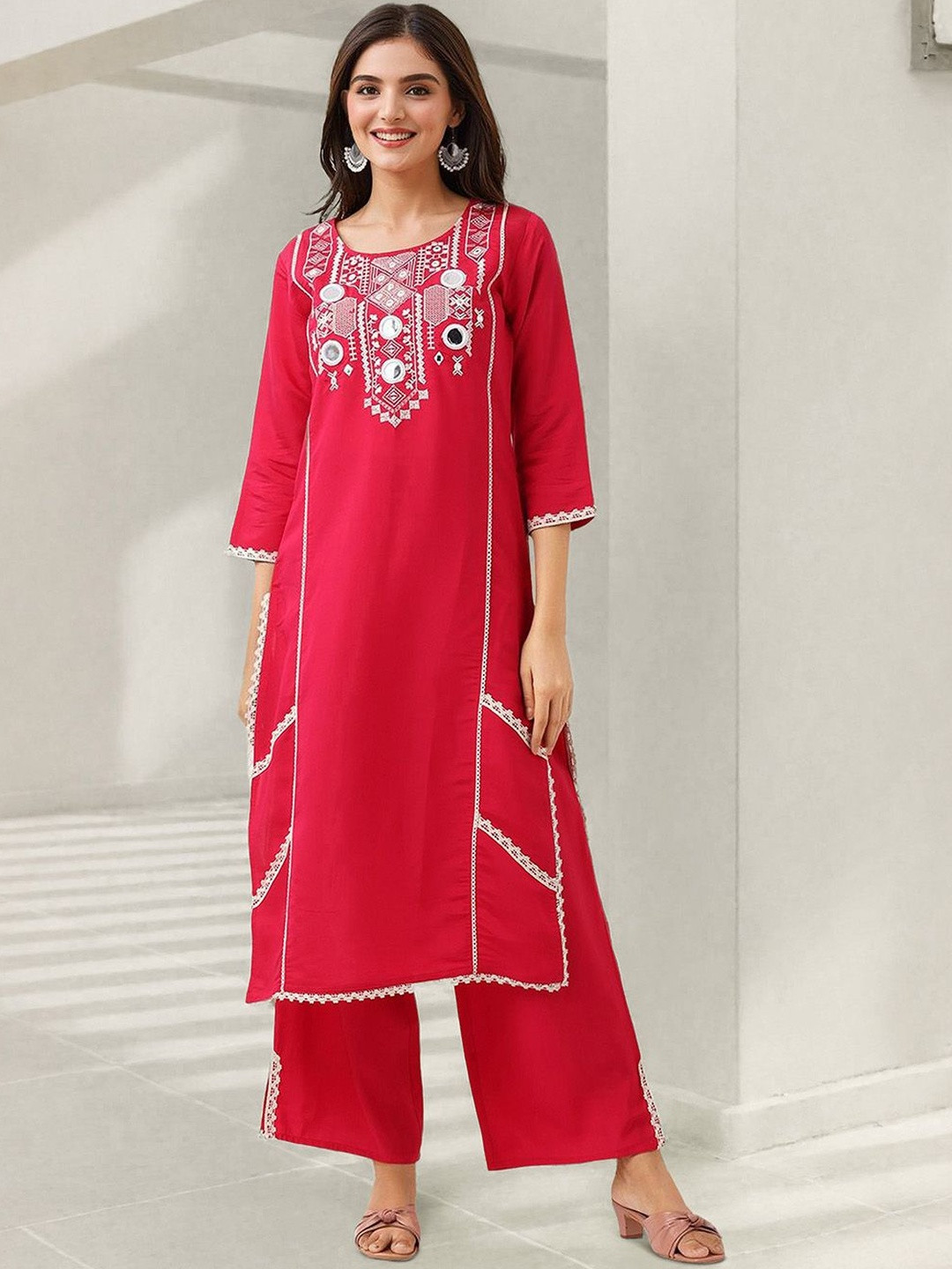 Ishin Women Ethnic Motifs Embroidered Mirror Work Kurta With Palazzos Pant