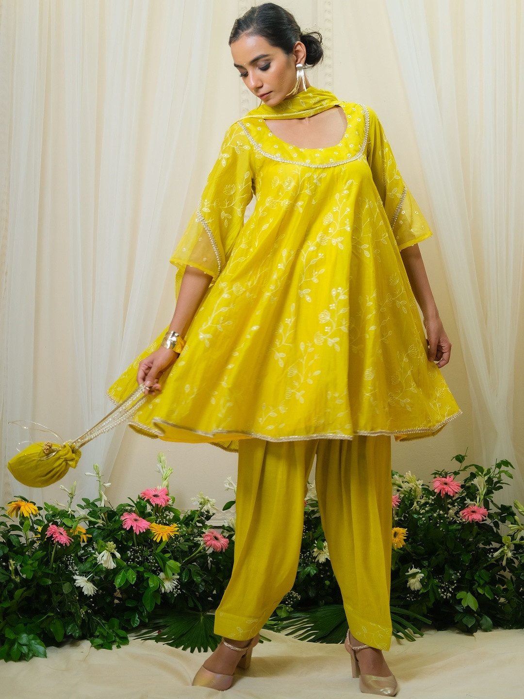 Undyed Floral Embroidered Thread Work Chanderi Cotton Kurta With Patiala & Dupatta